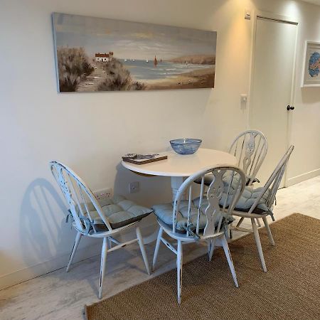 Villa Little Karenza Is The Perfect Cornish Getaway Saint Anthony Esterno foto