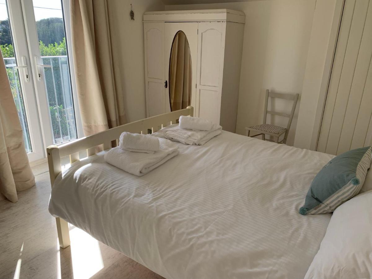 Villa Little Karenza Is The Perfect Cornish Getaway Saint Anthony Esterno foto